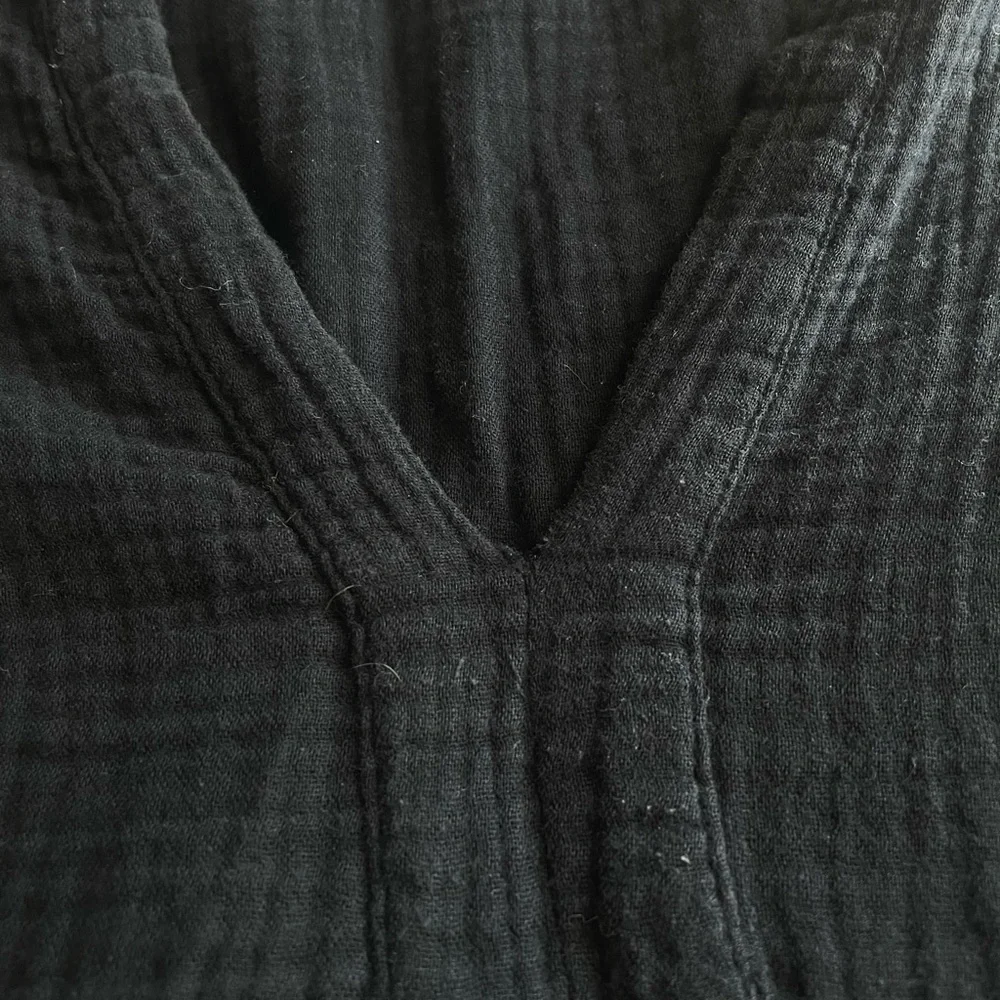 Monrow Easy Fit Black Cotton Popover Swing Dress Medium Neutral Capsule Wardrobe - Picture 10 of 10